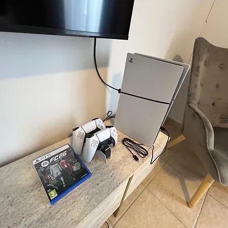 Apartment Aura